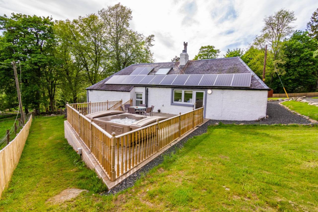 فيلا Dalnaglar Castle Estate Glenshee المظهر الخارجي الصورة