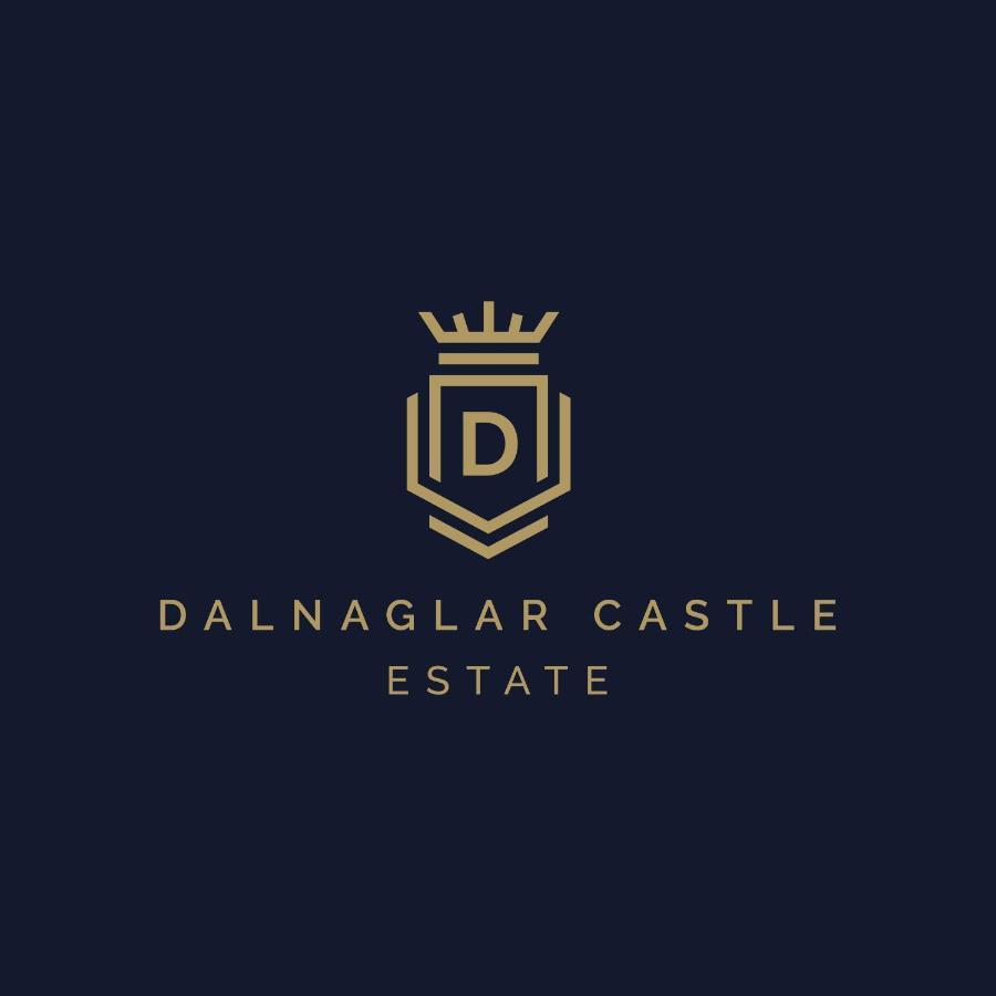 فيلا Dalnaglar Castle Estate Glenshee المظهر الخارجي الصورة